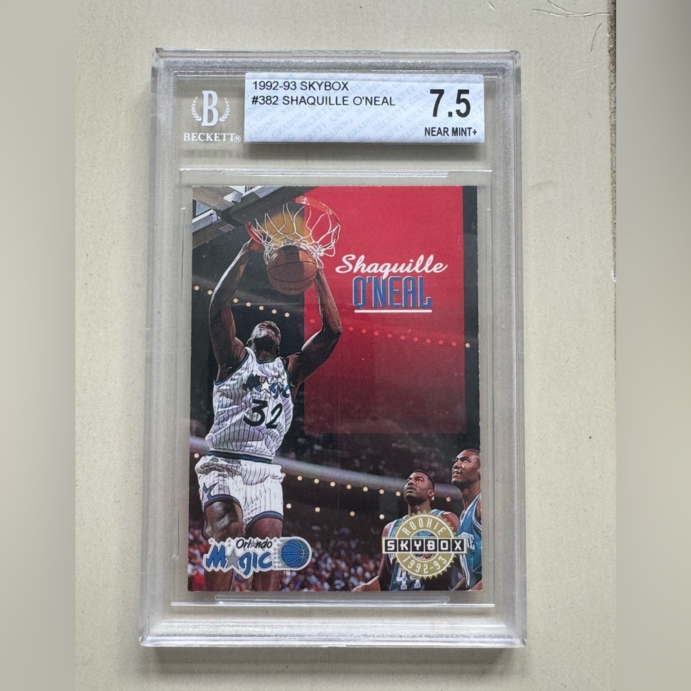1992-93 Skybox Shaquille O’Neal Rookie #382 BGS 7.5
Orlando Magic, LA Lakers,LSU